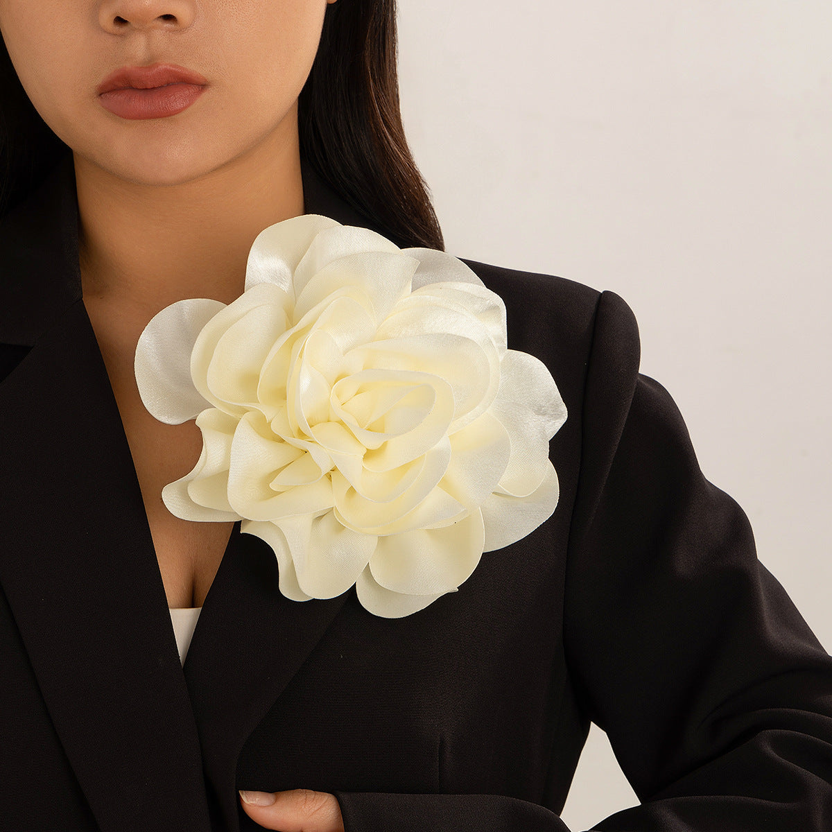 Hot selling satin fabric exaggerated large flower brooch duckbill clip dual-purpose rose chest flower pin - Korvel