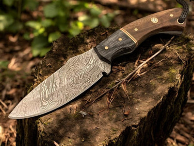 Timberfang - Exquisite Handmade Damascus Steel Hunting Knife - Korvel