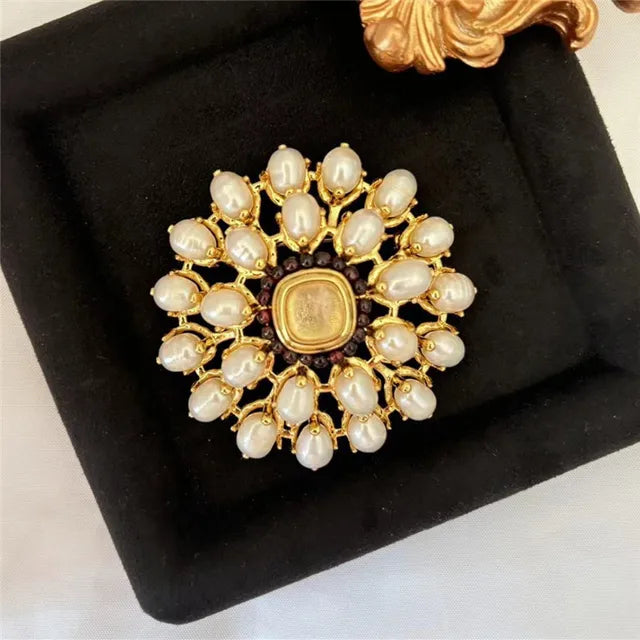 Bague ouverte en perle baroque naturelle vintage en laiton