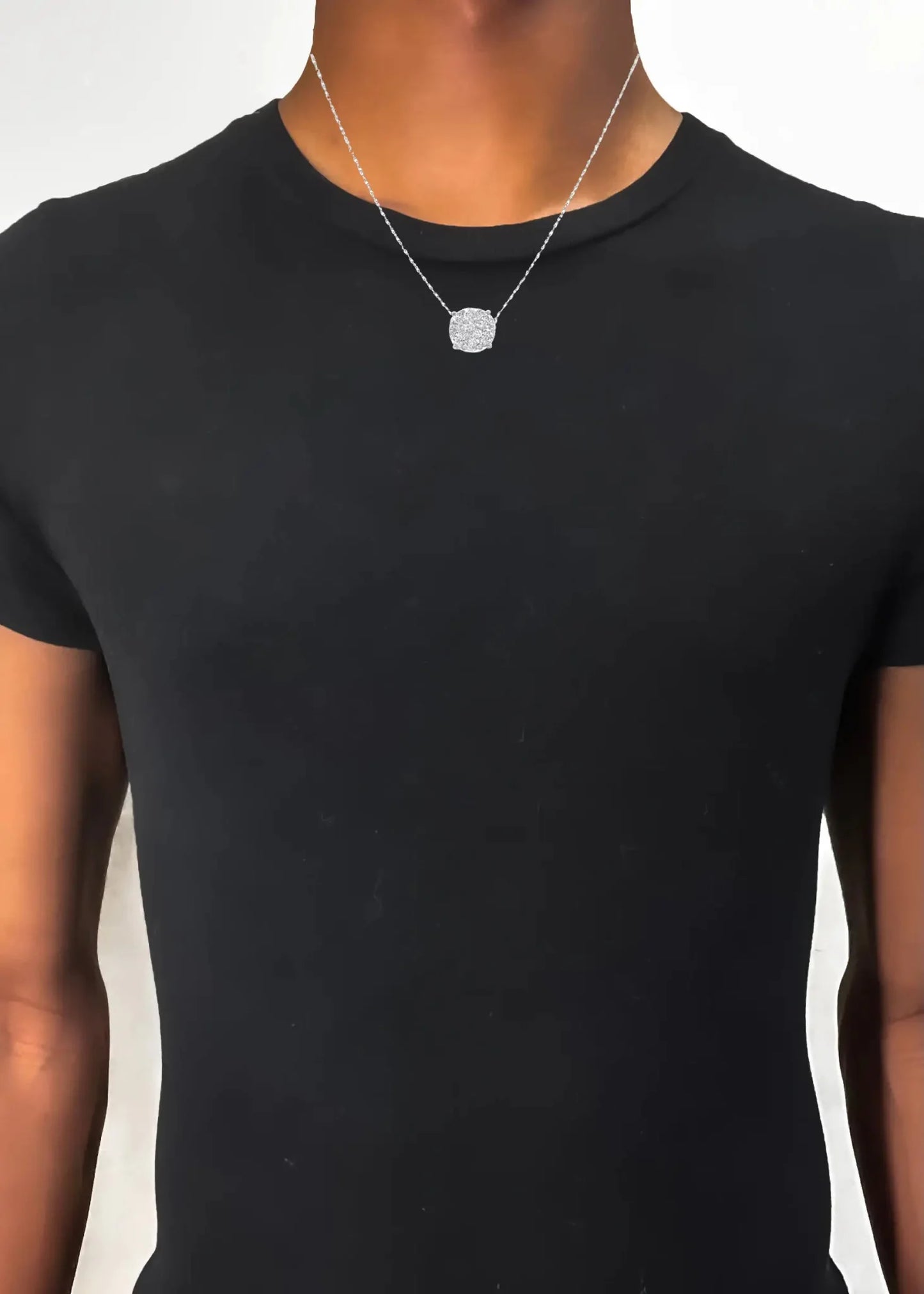 Collar con Colgante de Clúster Floral de Diamantes en Oro Blanco de 14K