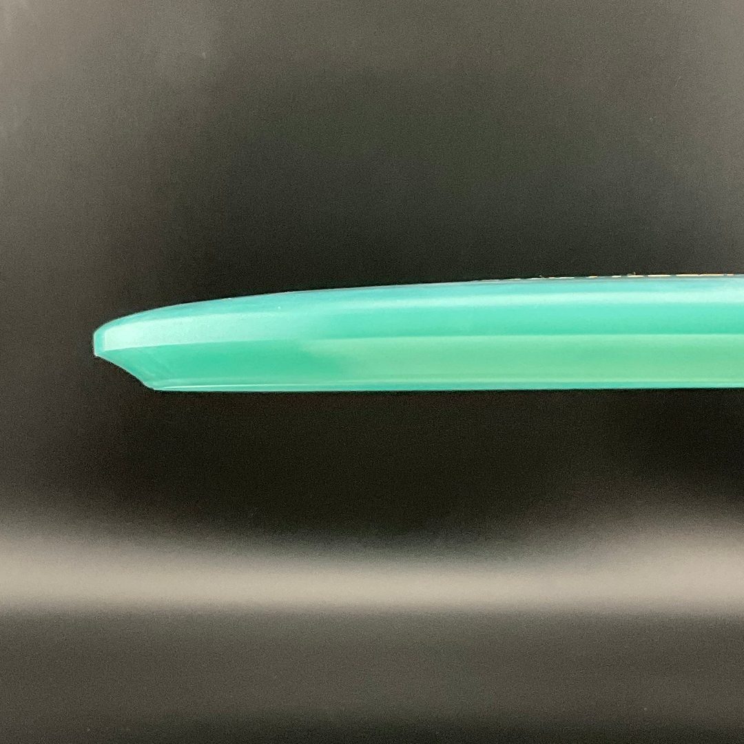 Lucid EMAC Truth - Edición Firmada 2018 de Vidrio Soplado