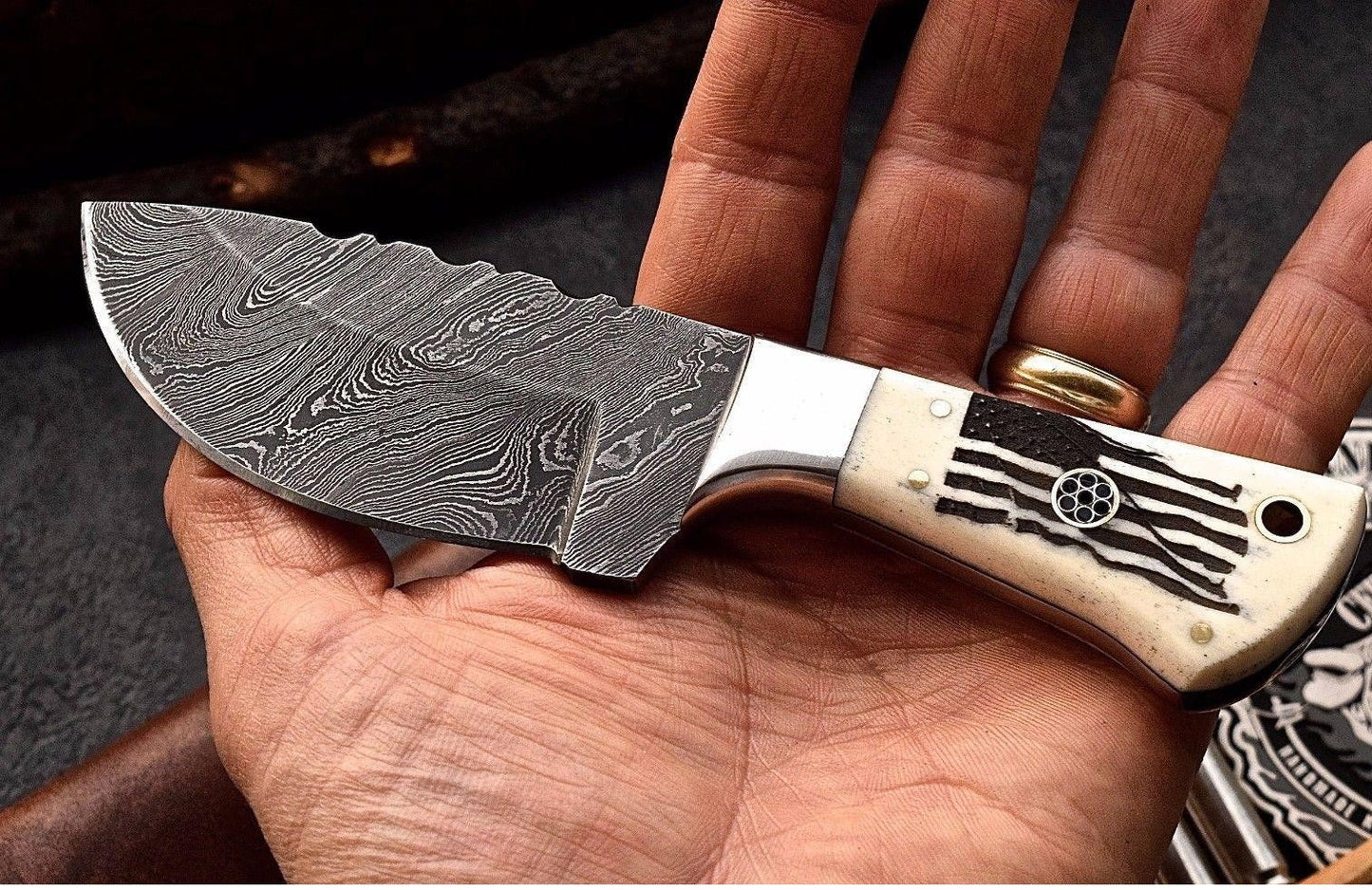 Custom Engraved Damascus Steel Hunting Knife with Leather Sheath - Korvel