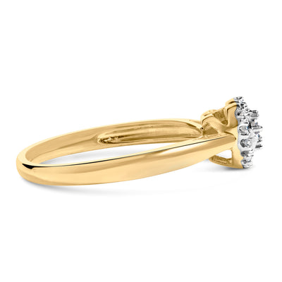 Anillo de Promesa de Corazón y Halo de Diamantes en Oro Amarillo de 10K