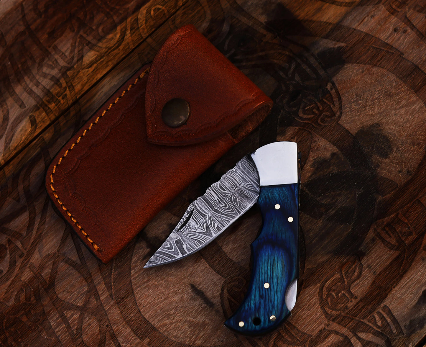 Personalized Damascus Steel Folding Knife - Exceptional Gift for Him - Korvel