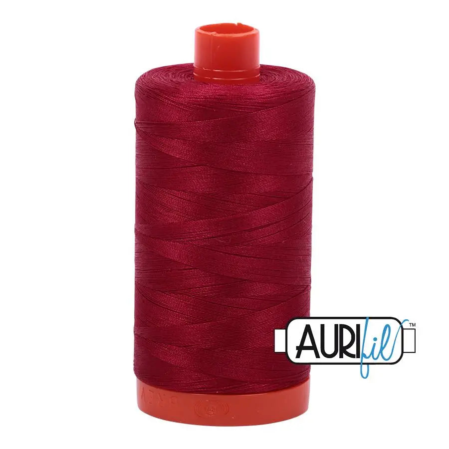 2260 Vino Tinto Aurifil Algodón 50wt Carrete Grande