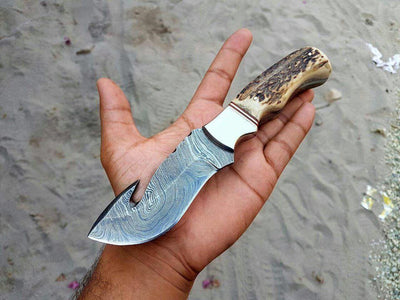 Premium Handmade Damascus Steel Gut Hook Knife - Korvel