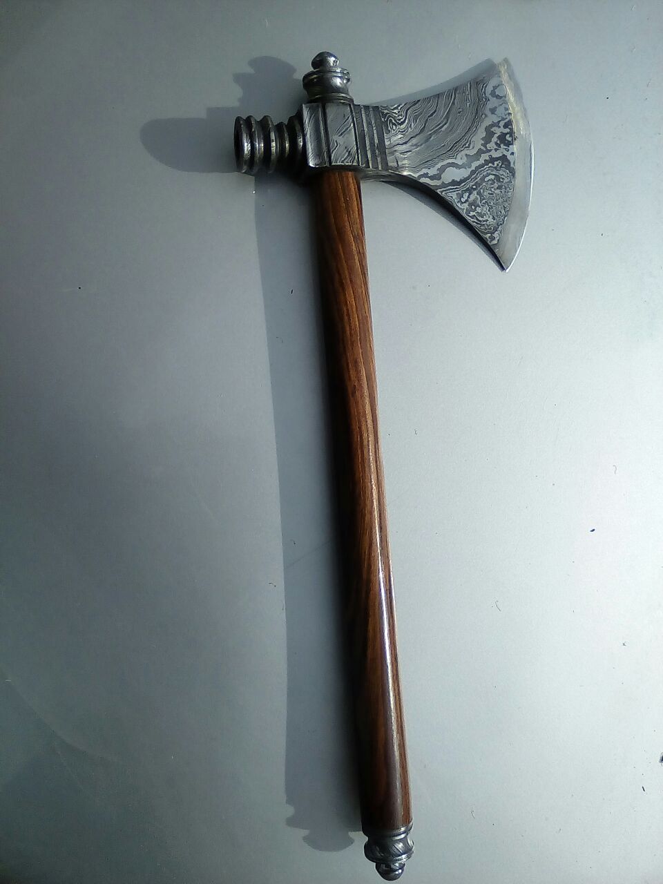 Custom Viking Smoke Pine Tomahawk Axe - Damascus Steel with Rosewood Handle & Leather Sheath - Korvel