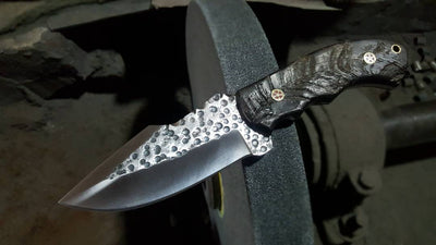Custom Handcrafted Hunting Knife with Unique Sheep Horn Handle – 1095 Steel Precision - Korvel