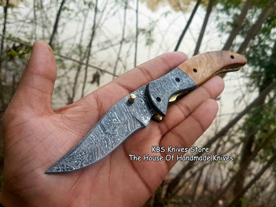 Artisan Crafted Damascus Steel EDC Folding Knife with Olive Wood Handle - Korvel
