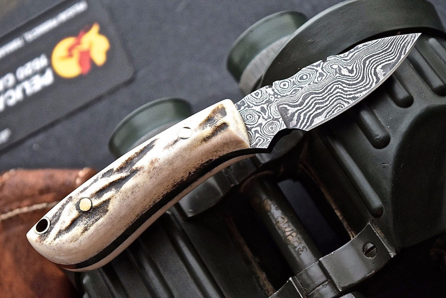 Premium Damascus Steel Skinning Knife with Stag Horn Handle - Korvel