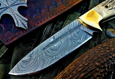 Premium Custom Damascus Steel Hunting and Skinning Knife - Korvel