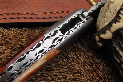 Exquisite Handmade Damascus Folding Knife - Korvel