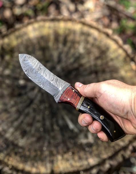 Artisan Crafted Damascus Steel Hunting and Skinning Knife - Korvel