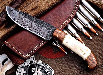 Artisan Custom Hunting Knife with Exquisite Damascus Steel Blade - Korvel