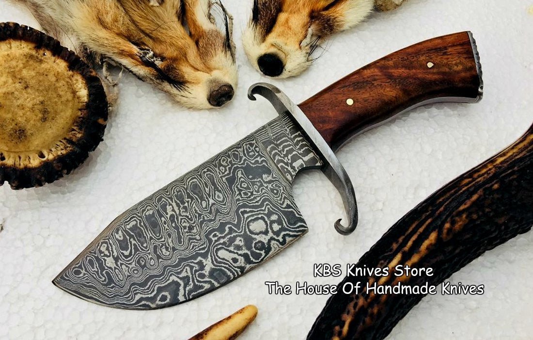 Premium Handmade Damascus Steel Hunting and Skinning Knife - Korvel