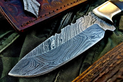 Artisan Damascus Steel Hunting and Skinning Knife - Korvel