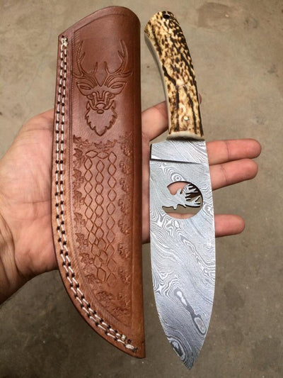 Exquisite Custom Handmade Deer Hunting Knife – Damascus Steel with Antler Grip - Korvel