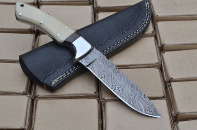 Premium Custom Damascus Steel Hunting and Skinning Knife - Korvel