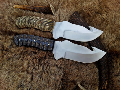Premium Stainless Steel Gut Hook Knife with Sheep Horn Handle - Korvel