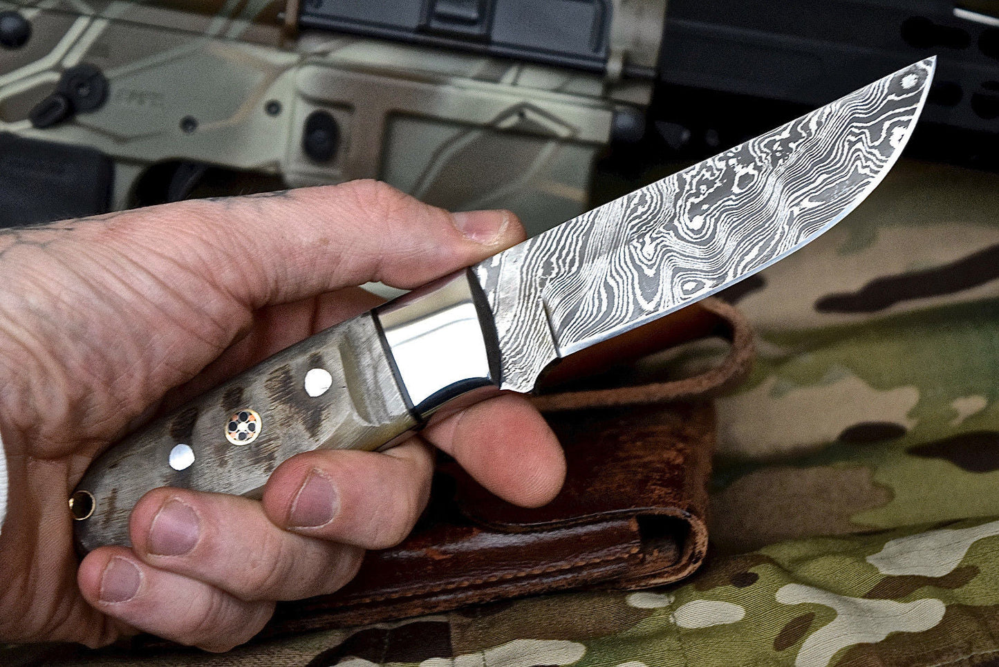 Premium Damascus Steel Skinning Knife with Leather Sheath - Korvel
