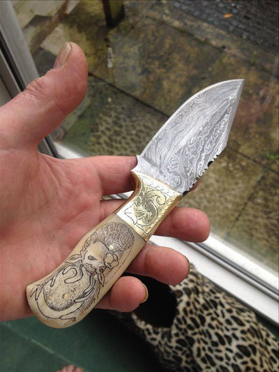 Personalized Damascus Steel Deer Skinning Knife – 8.5 Inch Drop Point Blade with Custom Bone Handle - Korvel