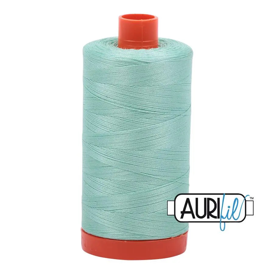 Bobina Grande de Algodón Aurifil 50wt en Verde Menta