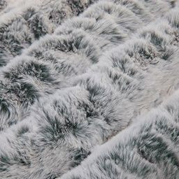 Silver Pine Luxe Cuddle Iced Milan Fabric per Yard