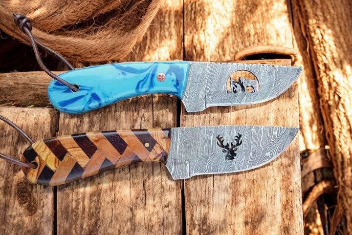 Artisan Cowboy Knives with Exquisite Damascus Steel Blades - Korvel