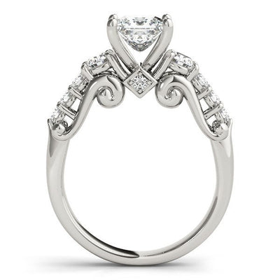 Anillo de Compromiso de Diamante de 3 Piedras en Oro Blanco de 14k con Diseño Antiguo