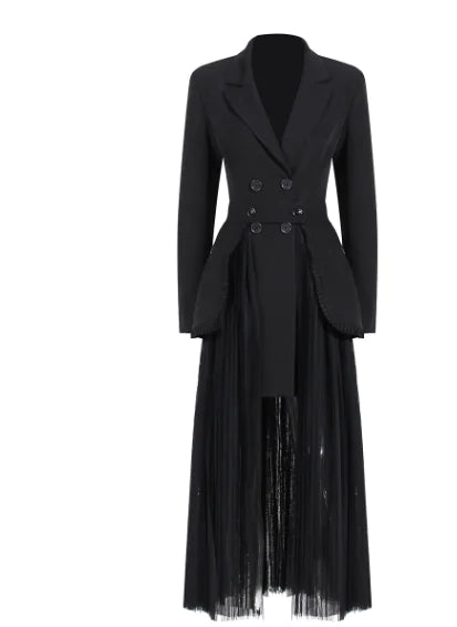 Conjunto de Blazer Negro Elegante y Falda con Flecos