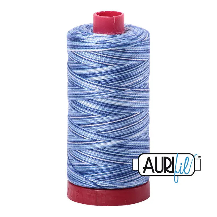 4655 Tempête en Mer Bobine Grande Aurifil Coton 12 WT