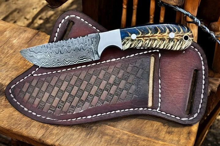 Pine Grit Rancher’s Knife – Premium Damascus Steel with Unique Pine-Cone Resin Handle & Leather Sheath - Korvel