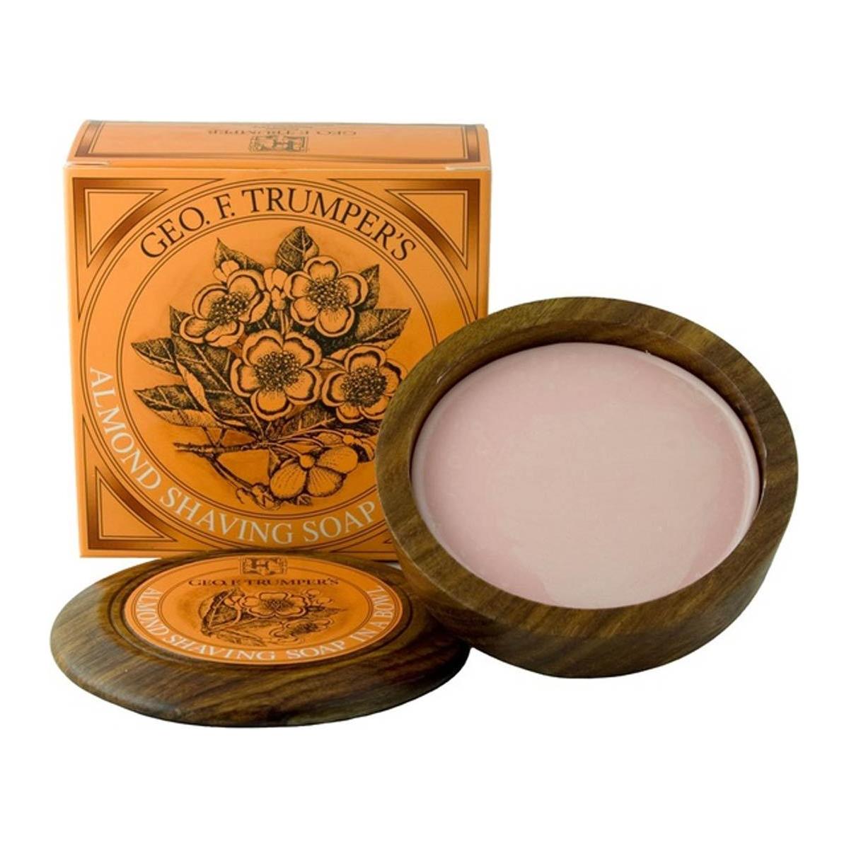 Jabón de Afeitar Duro de Aceite de Almendra Geo. F. Trumper - 80g