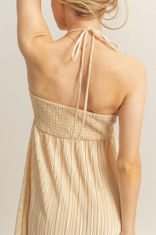 Elegant Knotted Detail Halter Neck Maxi Dress