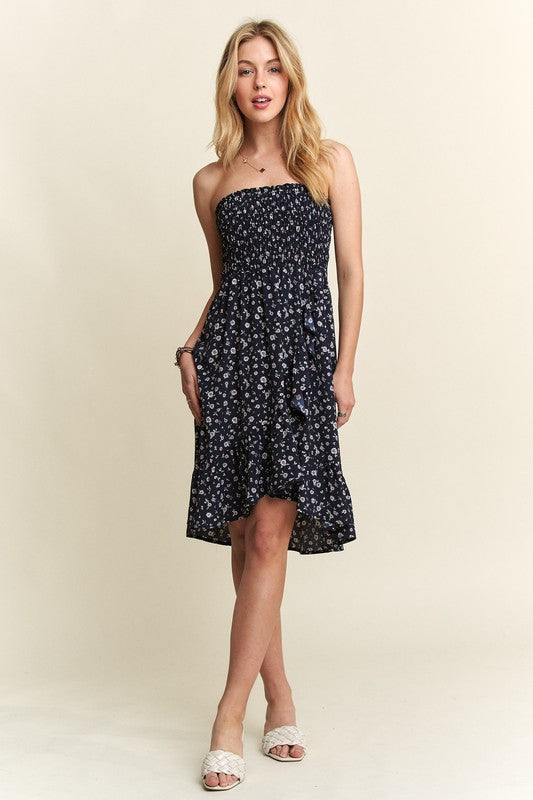 Robe tube florale smockée avec poches pour l'été