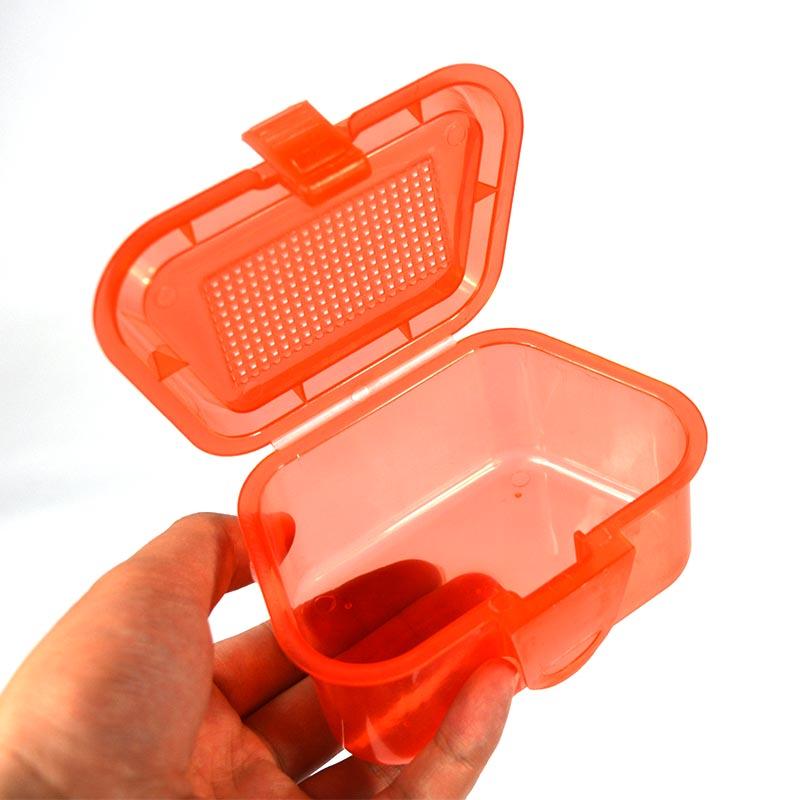 LEO Breathable Plastic Fishing Live Bait Storage Box Earthworm Bloodworms Bait Container - Korvel
