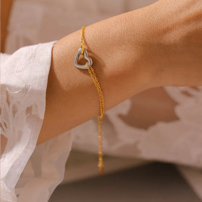 Elegant 18K Gold-Plated Heart Bracelet