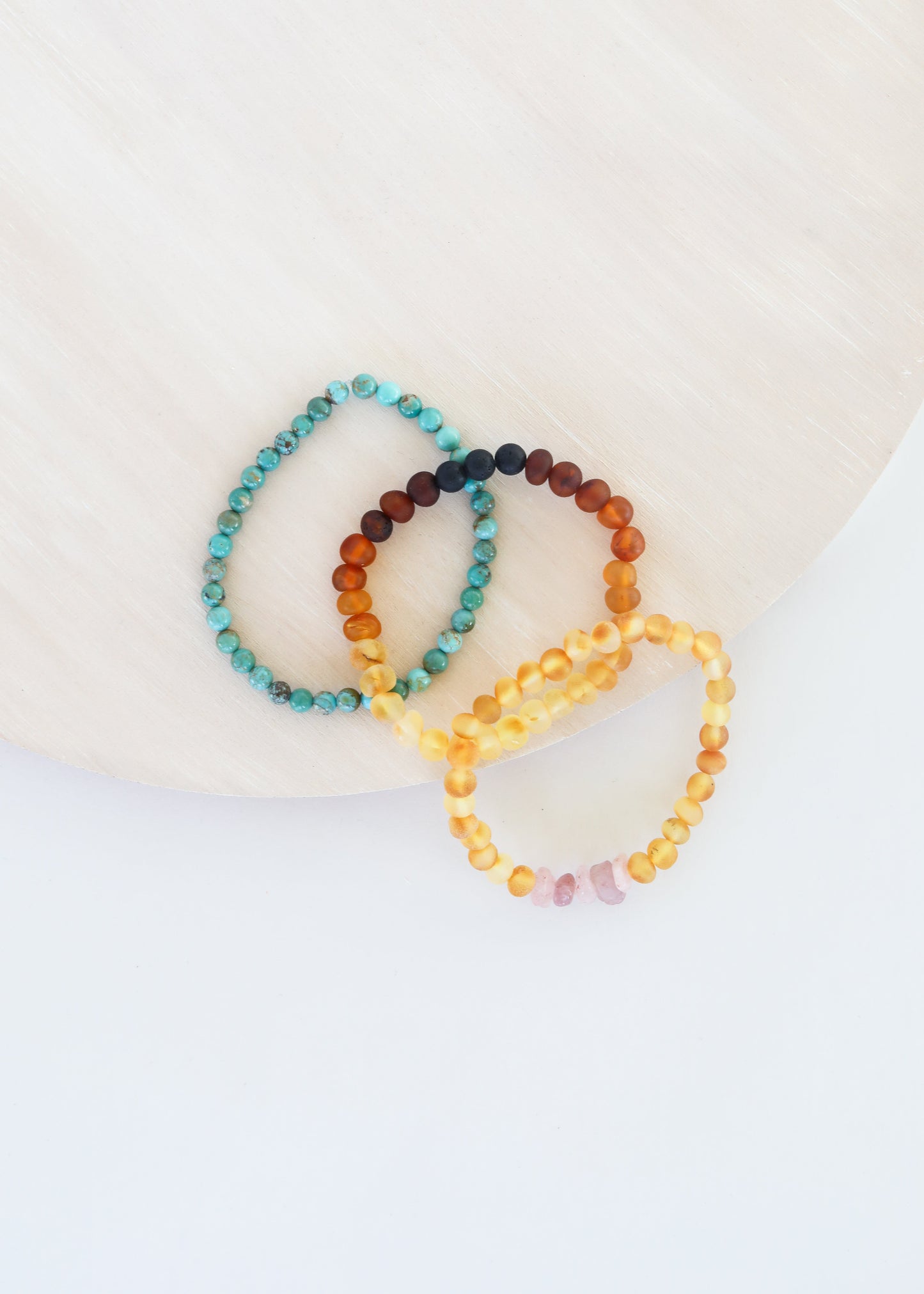 Bracelet pour adulte en ambre baltique miel brut et quartz rose
