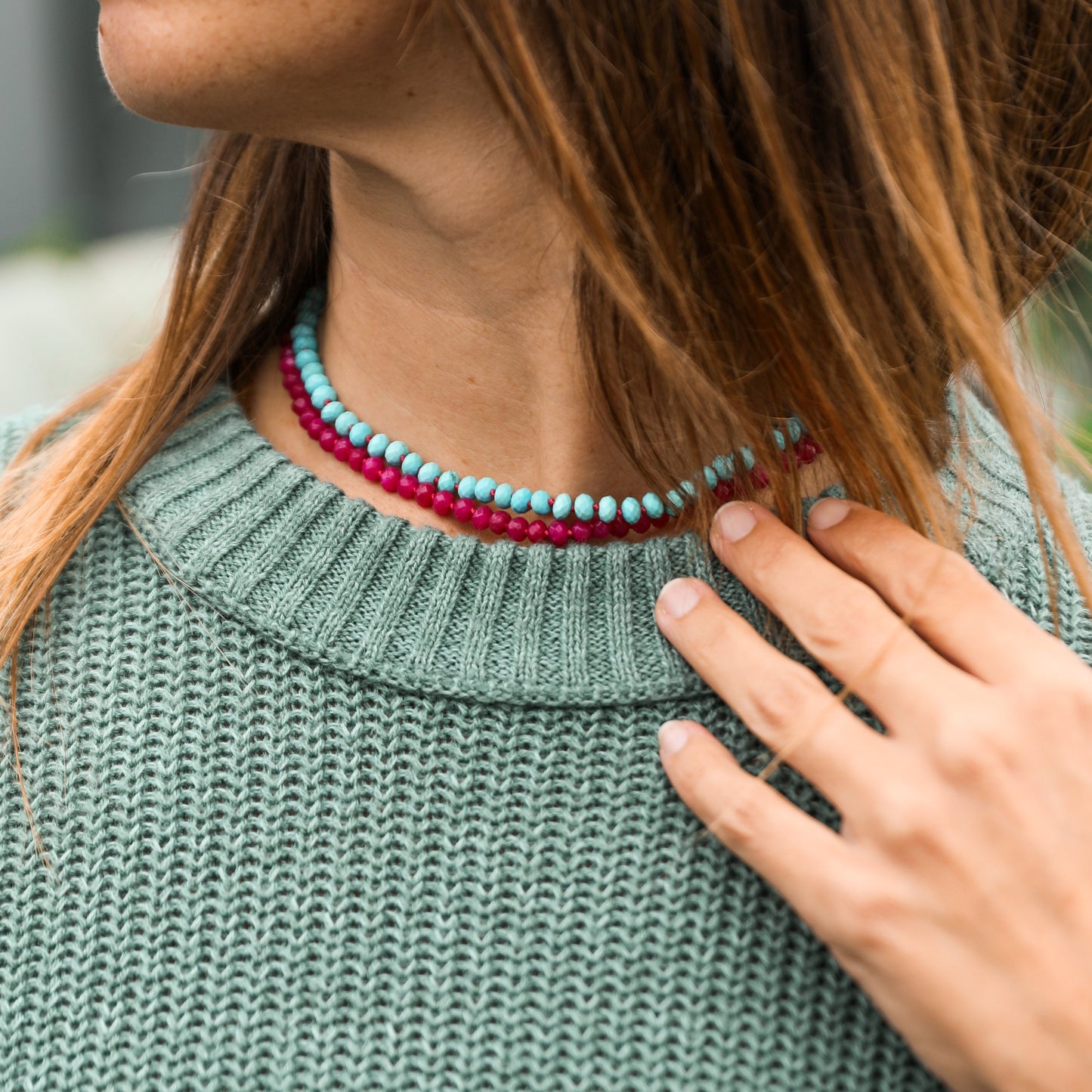 Collier en turquoise et or 14 carats avec fermoir à bascule