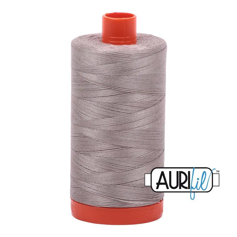 Hilo de algodón Aurifil Steampunk 6730 50wt en carrete grande