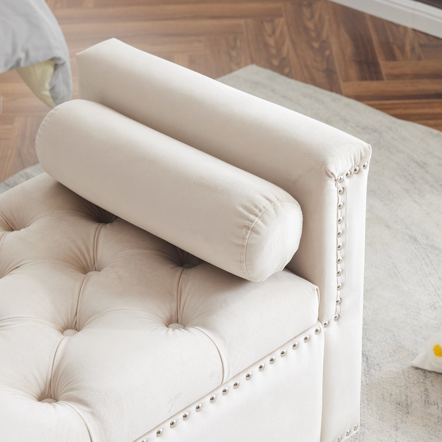 Storage Bench, 44.5-Inch Queen Velvet Button Bedside Bench, Entryway Living Room with Armrests, Nailhead Trim Cream White - Korvel