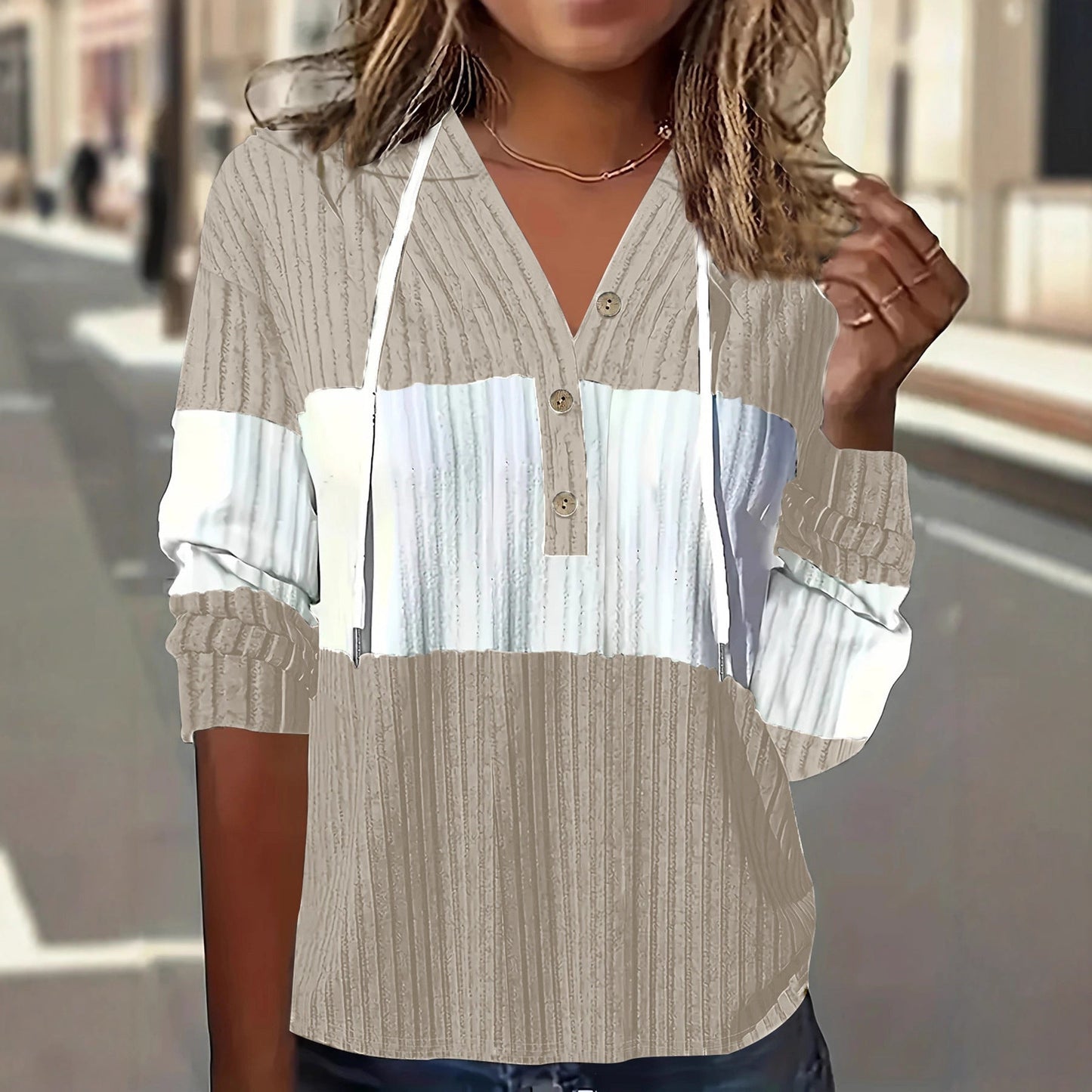 Vestido Versátil de Parches y Top de Manga Larga con Capucha