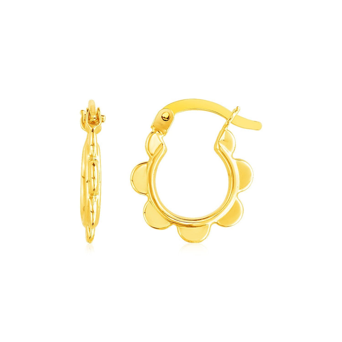 Pendientes de aro scalloped de oro amarillo de 14k