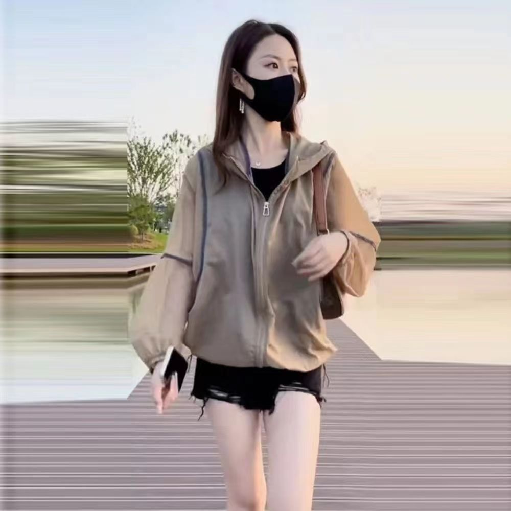 Loose-fitting Breathable Outdoor Windbreaker