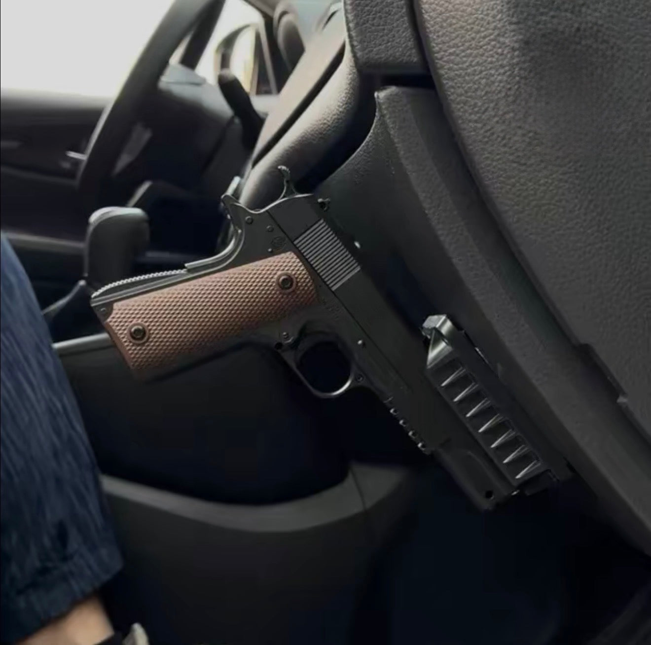 Imán para Armas SecureDraw - Soporte Compacto para Vehículos