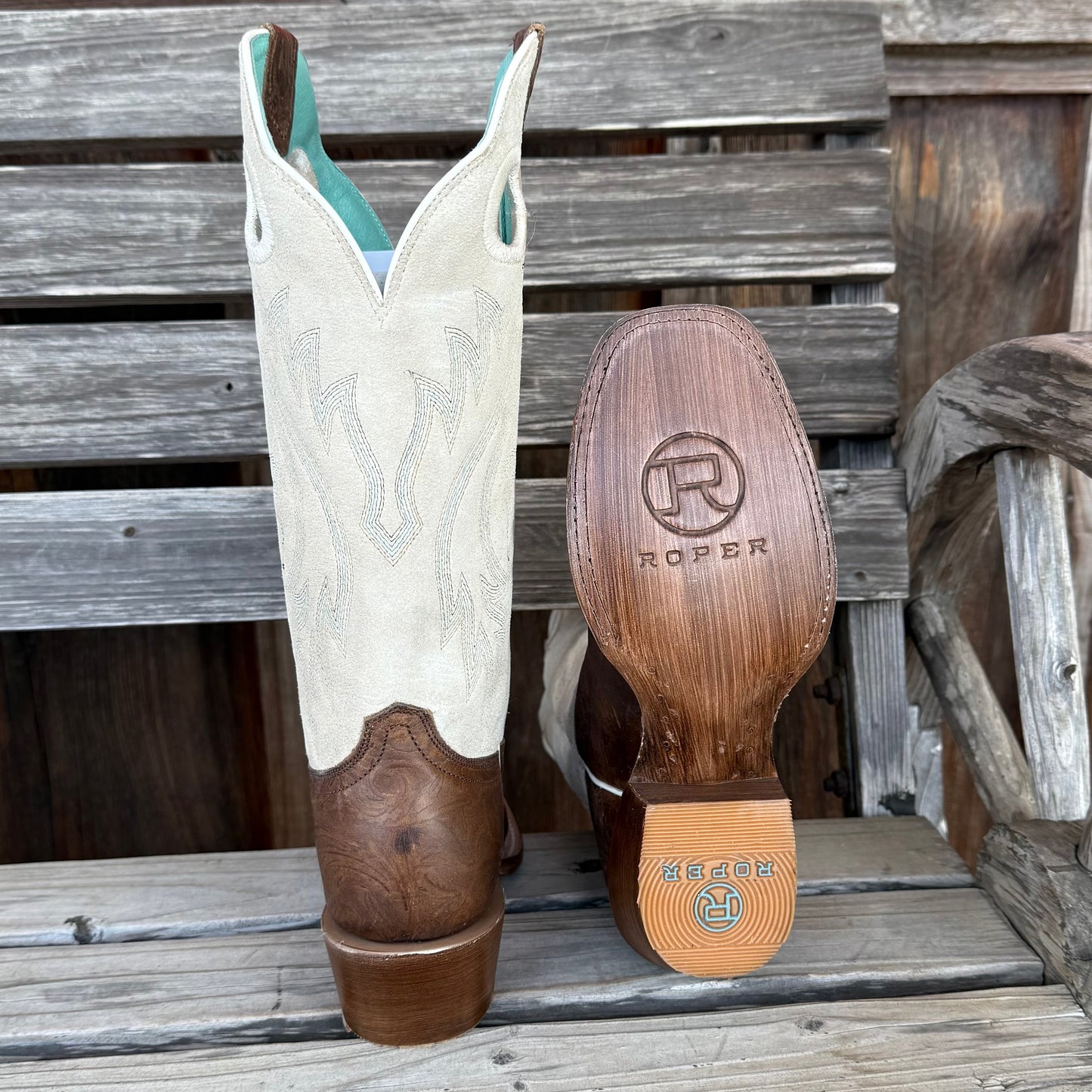 Cowgirl Chic: Roper Women's Embossed Boots - Korvel
