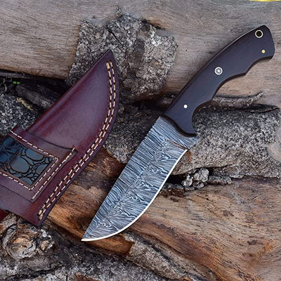 Premium Damascus Steel Hunting Knife with Elegant Rosewood Grip - Korvel