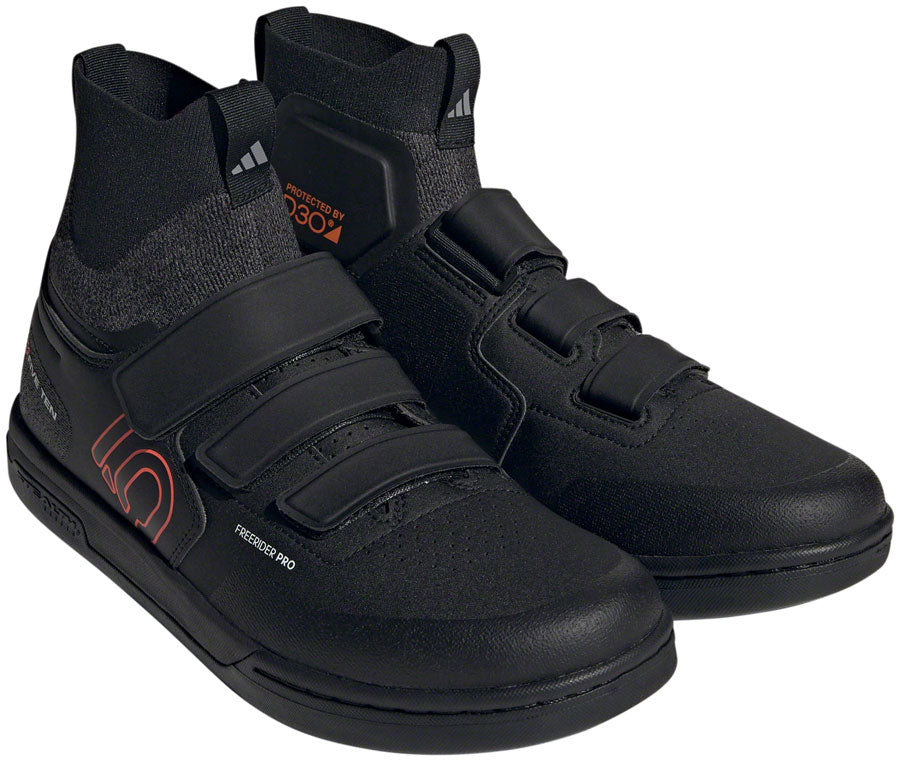 Zapatos Five Ten Freerider Pro Mid VCS Flat para Hombre Negro/Solar Rojo 9.5