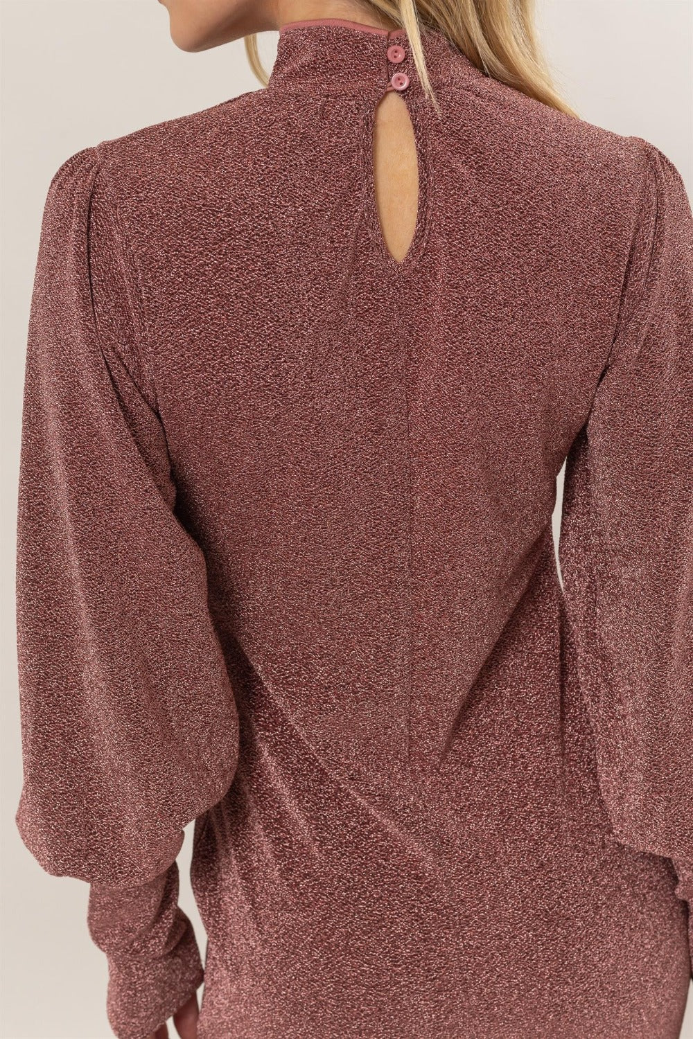 Vestido Mini de Manga Larga con Cuello Mock de Brillo