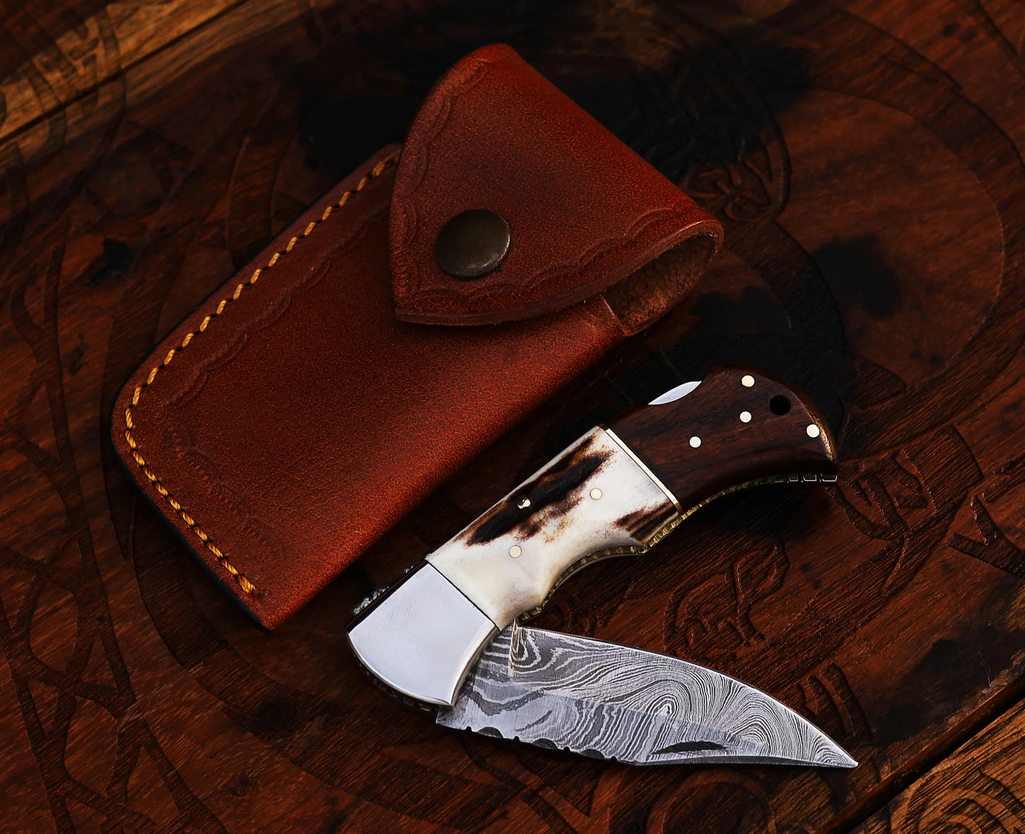 Custom Engraved Damascus Steel Pocket Knife - Unique Gift for Him - Korvel